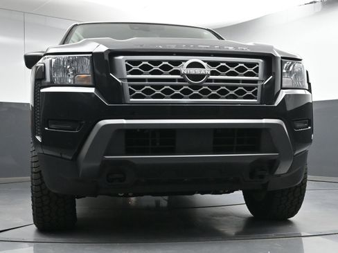 Certified 2022 Nissan Frontier SV w/ Technology Package image 23