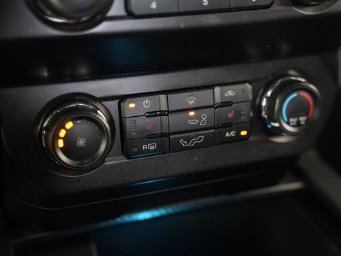 Used 2019 Ford F150 XLT w/ Equipment Group 302A Luxury AWD/4WD image 26