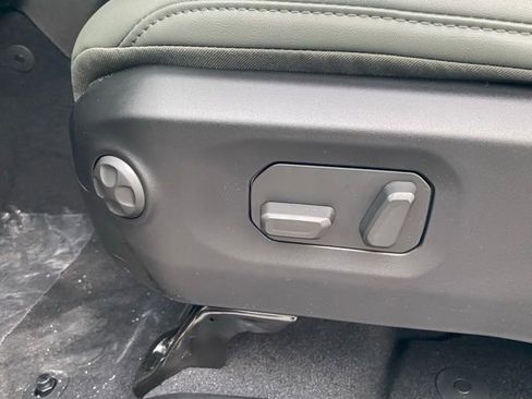 New 2026 Jeep Gladiator Mojave w/ Safety Group AWD/4WD image 16