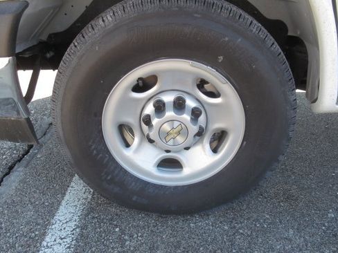 New 2024 Chevrolet Express 3500 w/ Power Convenience Package image 9