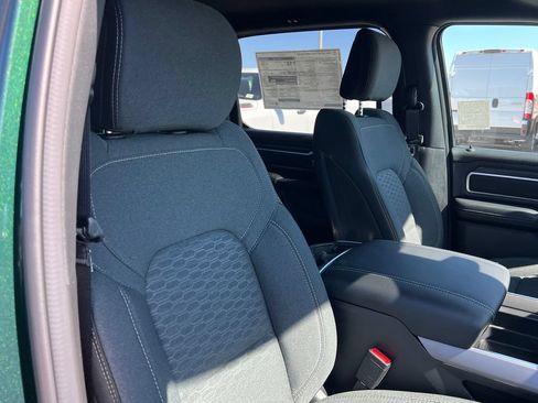 New 2026 RAM 1500 4x4 Crew Cab image 14