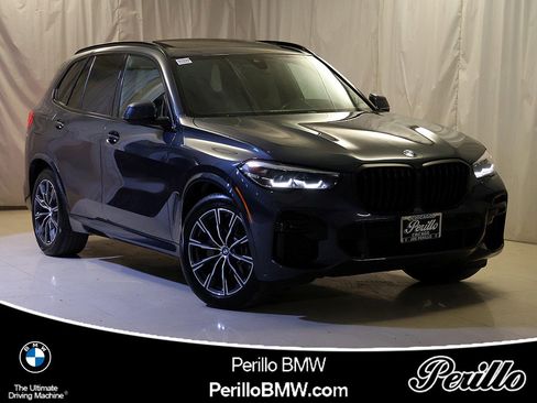 Used 2022 BMW X5 xDrive40i w/ M Sport Package image 1