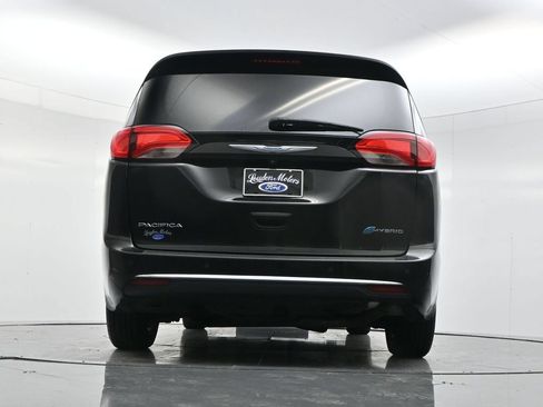 Used 2020 Chrysler Pacifica Limited FWD image 49