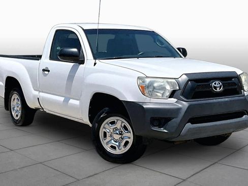 Used 2013 Toyota Tacoma 2WD Regular Cab image 2