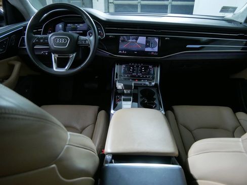 Used 2022 Audi Q8 Prestige image 21