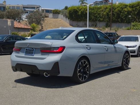 New 2026 BMW 330i Sedan w/ M Sport Package RWD image 17