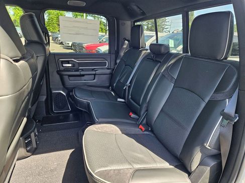 New 2026 RAM 3500 Laramie AWD/4WD image 14