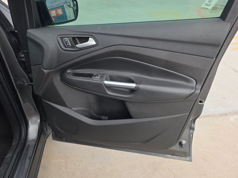 Used 2018 Ford Escape SE FWD image 54