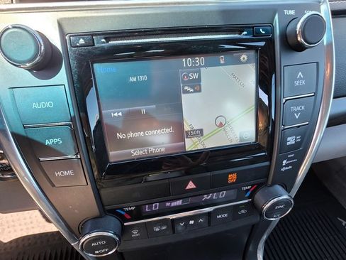 Used 2015 Toyota Camry XLE w/ Moonroof Package FWD image 14