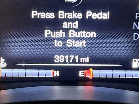 Used 2018 Jeep Renegade Limited w/ UConnect 8.4 Nav Group image 12