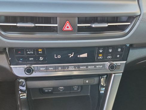 Certified 2024 Kia Seltos SX AWD/4WD image 21
