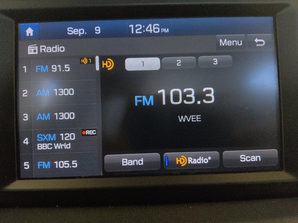 Used 2020 Hyundai Santa Fe SEL w/ Convenience Package FWD image 25
