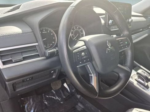 Used 2022 Mitsubishi Outlander SEL AWD/4WD image 11