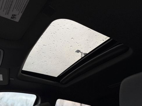 New 2026 GMC Sierra 1500 SLT image 23