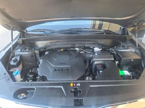 Used 2022 Kia Telluride LX image 22