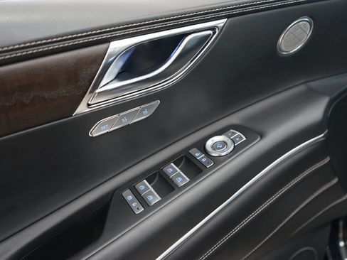 Used 2021 Genesis GV80 2.5T AWD/4WD image 25