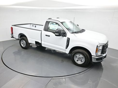 New 2026 Ford F250 XL w/ XL Chrome Package image 33