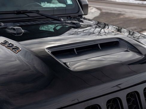 Certified 2023 Jeep Wrangler Unlimited Rubicon 392 w/ Xtreme Recon 35" Tire Package image 33