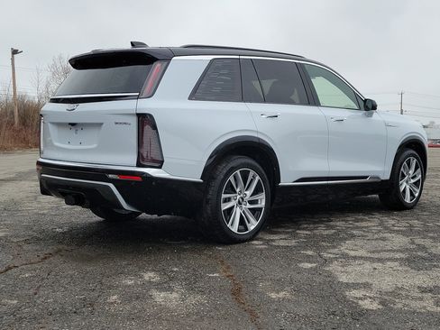 New 2026 Cadillac Vistiq Luxury image 7