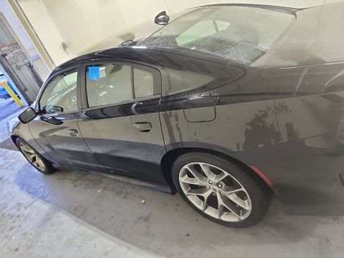 Used 2022 Dodge Charger GT image 4