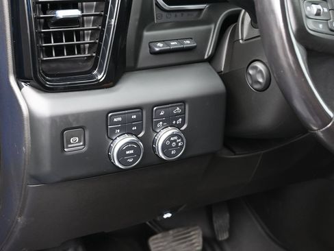 Used 2022 GMC Sierra 1500 AT4 w/ AT4 Premium Package AWD/4WD image 23