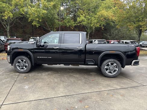Used 2025 GMC Sierra 2500 SLT image 4