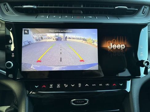 New 2026 Jeep Grand Cherokee L Limited w/ Limited Altitude Package AWD/4WD image 19