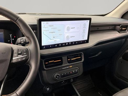 Certified 2025 Ford Maverick Tremor image 6