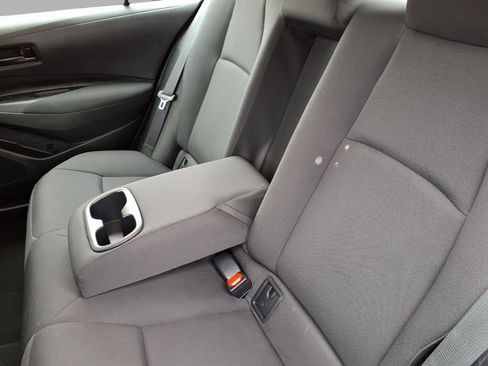 Used 2025 Toyota Corolla LE FWD image 24