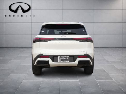 Used 2023 INFINITI QX60 Luxe w/ Performance Audio Package image 6