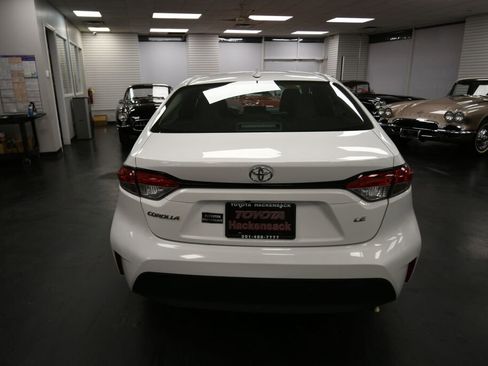 Certified 2024 Toyota Corolla LE image 6