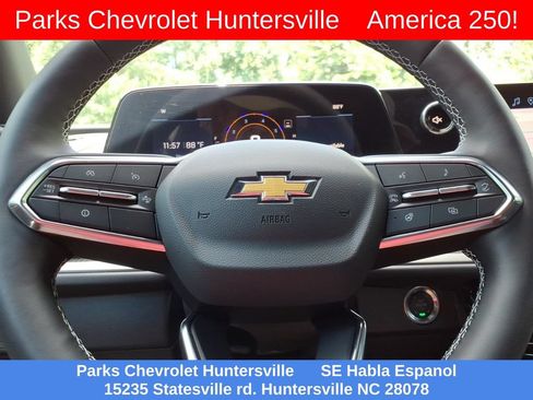 New 2026 Chevrolet Traverse LT w/ Driver Confidence Package FWD image 10