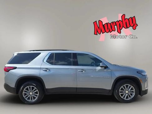 Used 2023 Chevrolet Traverse LT FWD image 9