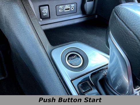 Used 2024 Nissan Sentra SV FWD image 37