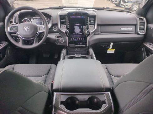 New 2026 RAM 1500 4x4 Crew Cab image 15