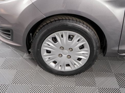 Used 2014 Ford Fiesta SE w/ SE Fuel Economy Package image 23