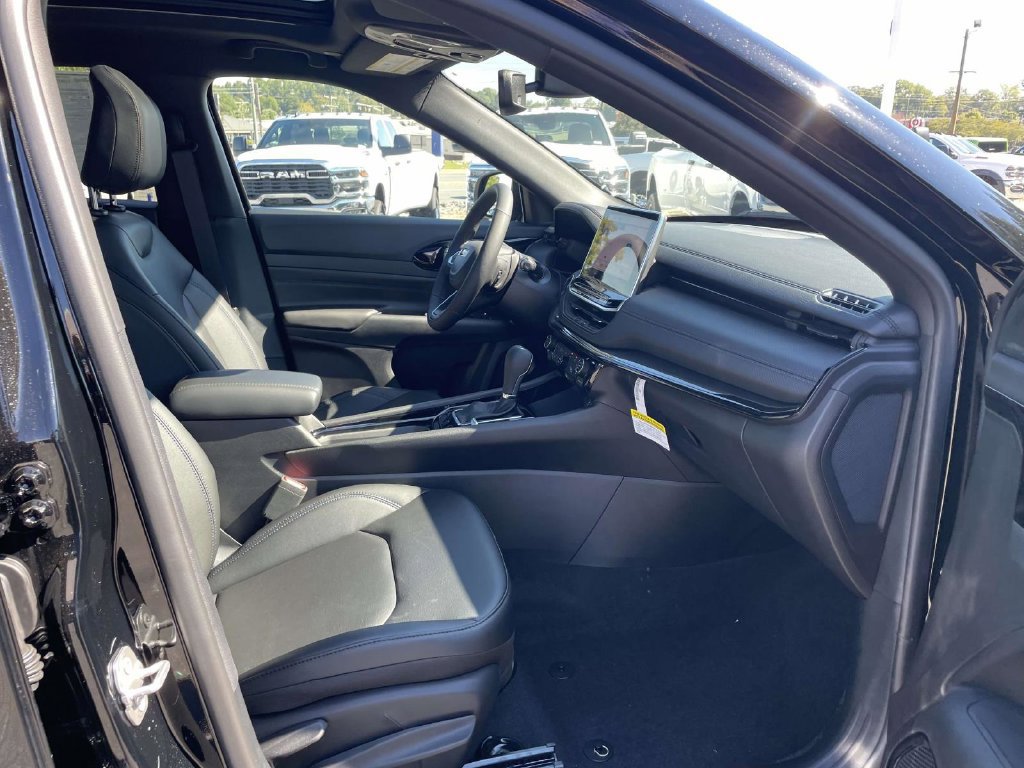 New 2027 Jeep Compass Limited AWD/4WD image 15