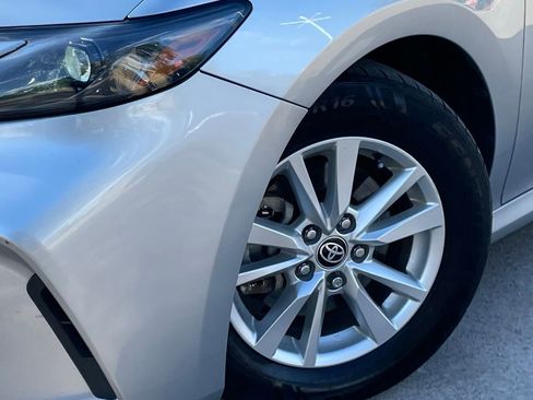 Used 2025 Toyota Camry LE FWD image 10