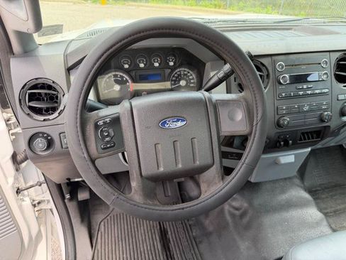 Used 2014 Ford F250 XL w/ Power Equipment Group RWD image 22