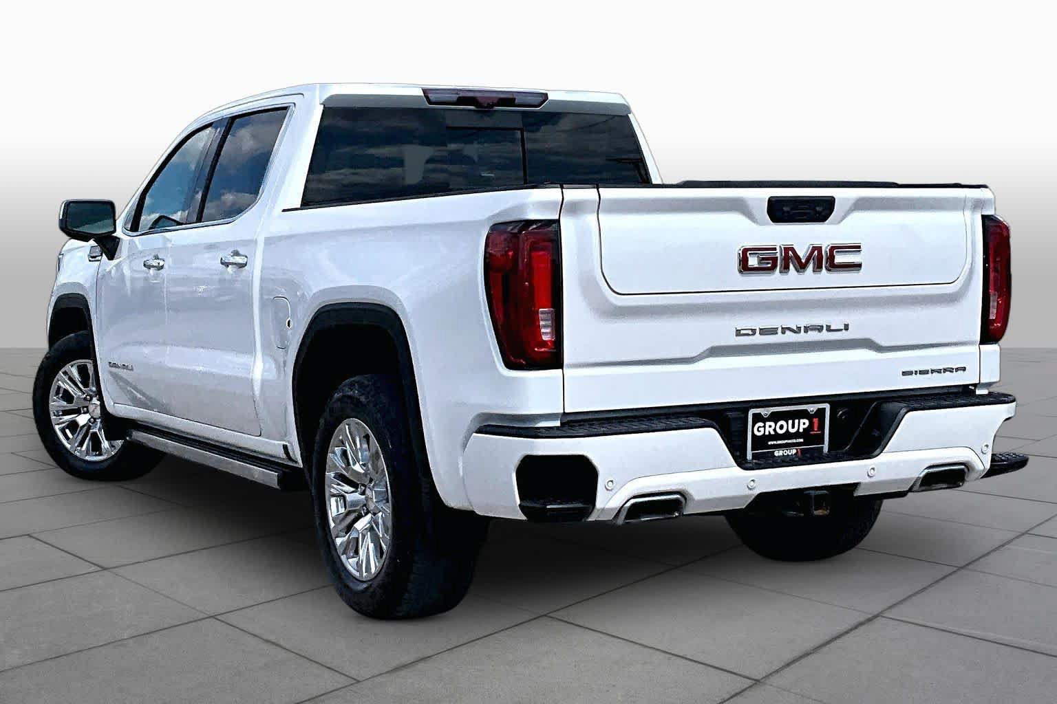 Used 2023 GMC Sierra 1500 Denali w/ Technology Package AWD/4WD image 12