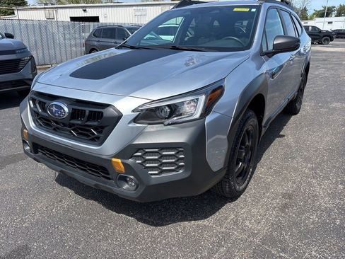 Certified 2025 Subaru Outback Wilderness AWD/4WD image 3