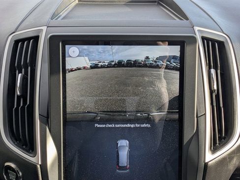 Used 2024 Ford Edge SEL image 28