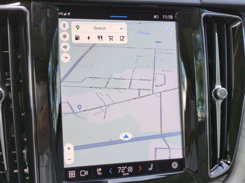 New 2025 Volvo XC60 T8 Plus w/ Protection Package Premier image 20