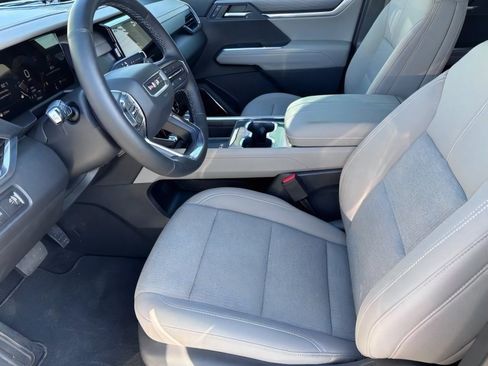Used 2026 GMC Acadia Elevation FWD image 16