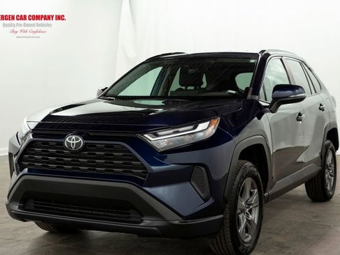 Used 2024 Toyota RAV4 XLE image 4