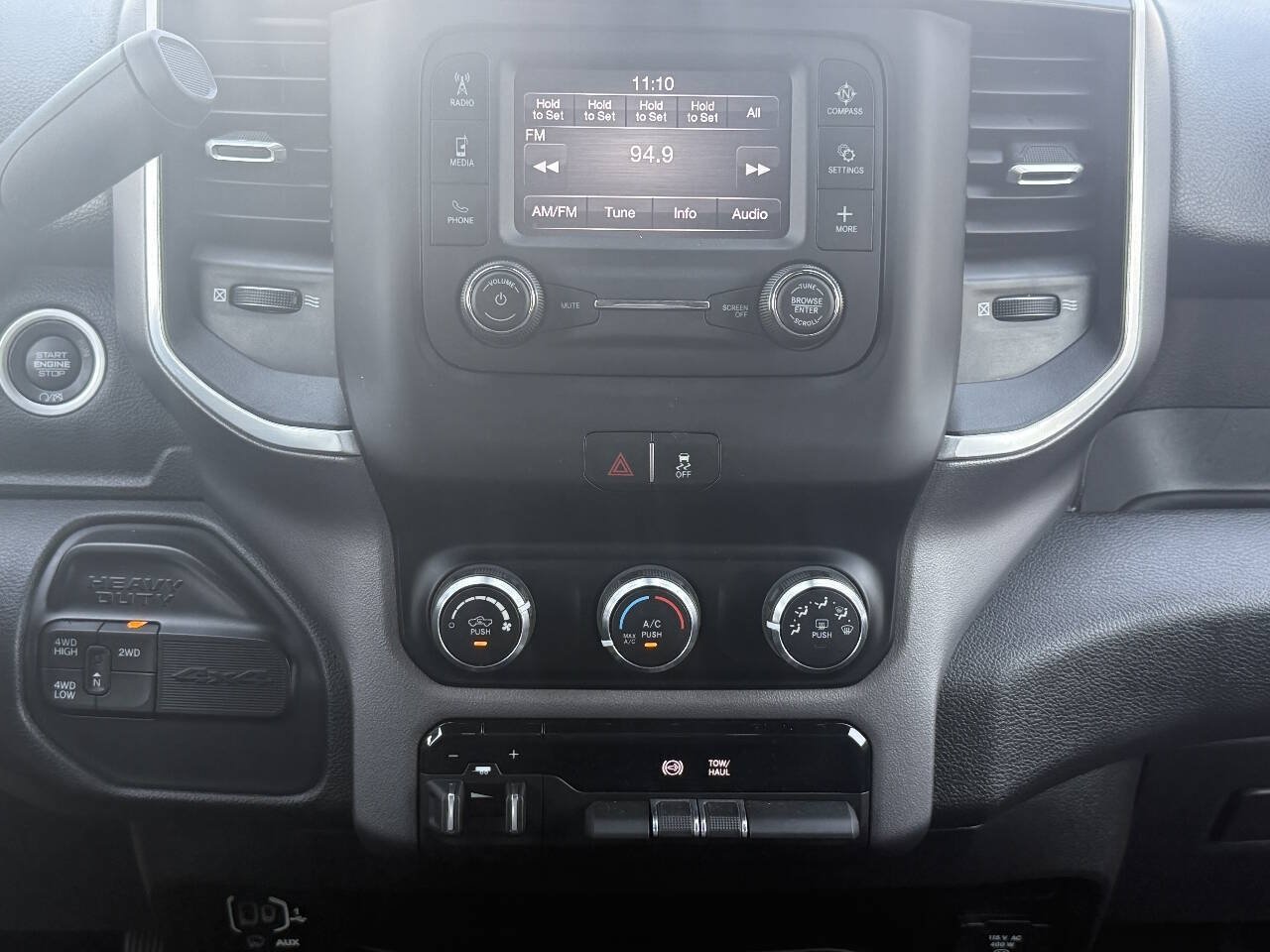 Used 2023 RAM 2500 Big Horn w/ Cold Weather Group AWD/4WD image 35