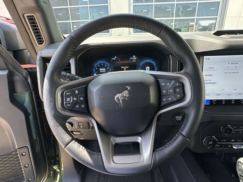 New 2025 Ford Bronco Badlands AWD/4WD image 24