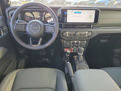 New 2026 Jeep Gladiator Mojave image 4