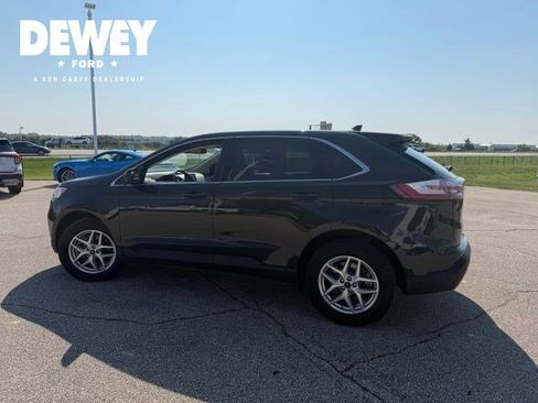 Used 2023 Ford Edge SEL w/ Convenience Package AWD/4WD image 9