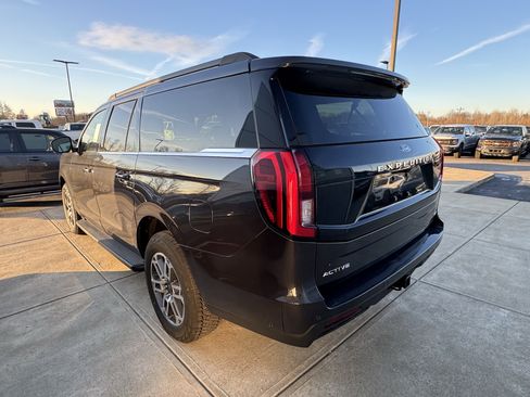 New 2025 Ford Expedition Max Active image 4